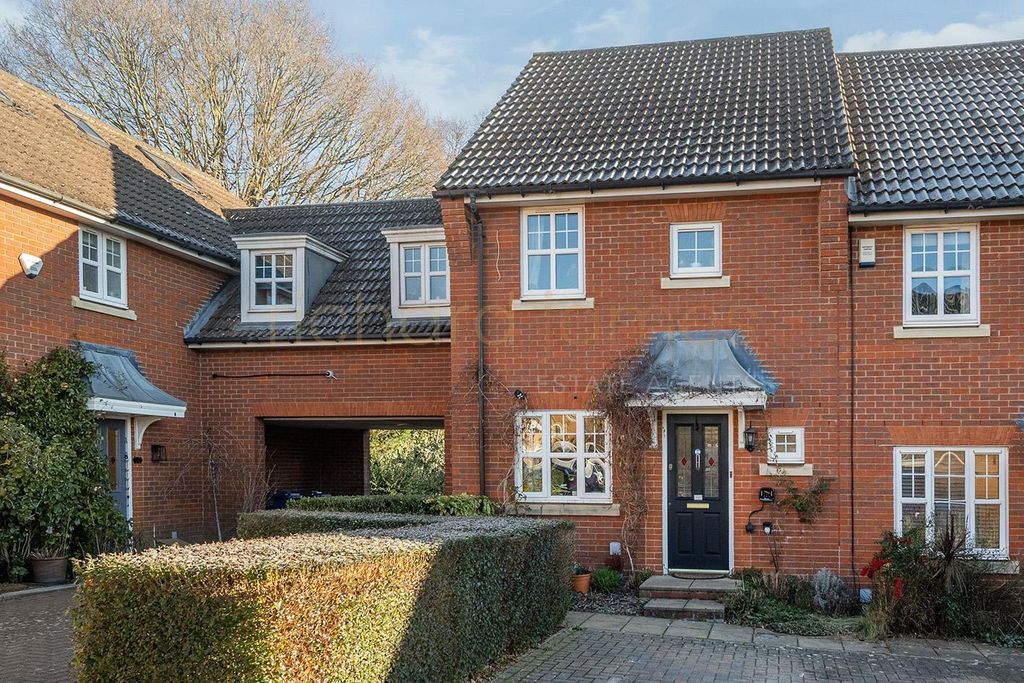 Property photo 1 of 14 W01 - Copy.Jpg