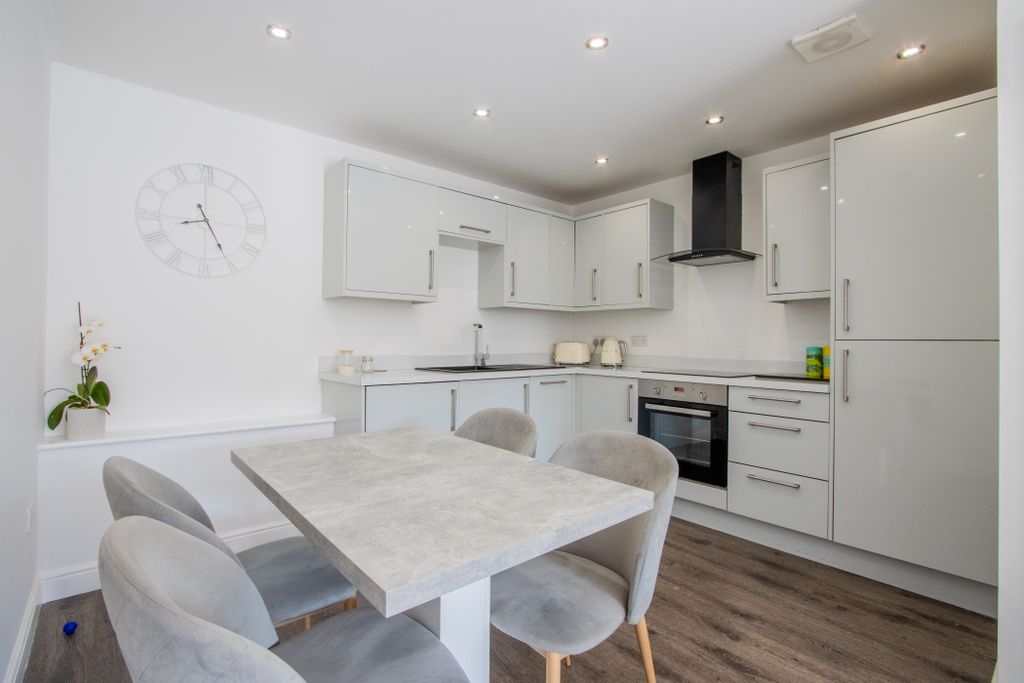 Property photo 2 of 28 Img_3672-Hdr