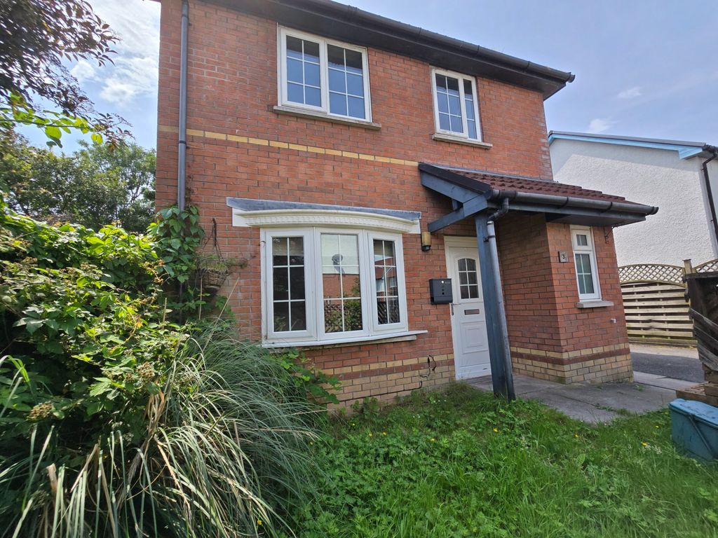 Property photo 2 of 26