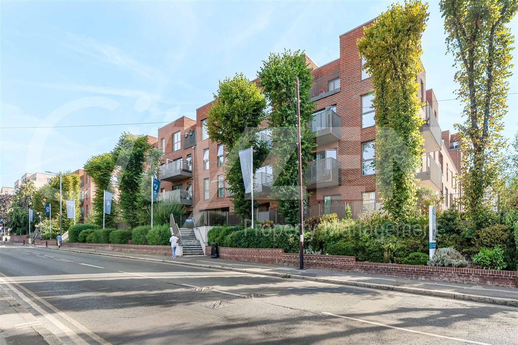 Property photo 3 of 11 Cadmium Apartments