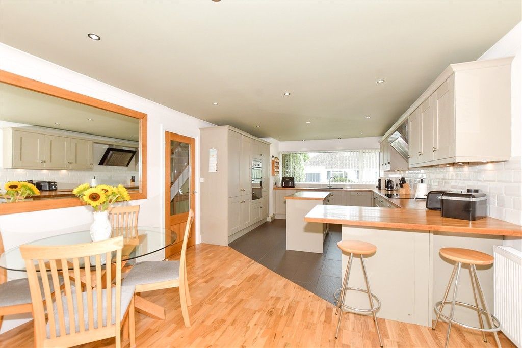 Property photo 1 of 17 Kitchen/ Diner