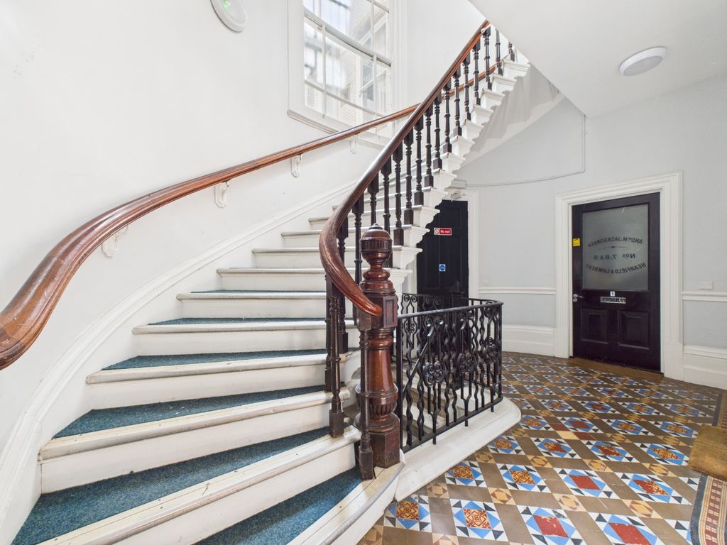 Property photo 2 of 18 4396623