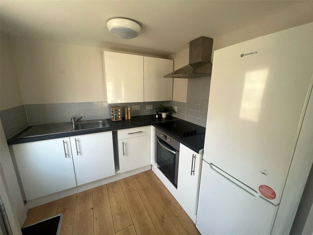 Property photo 2 of 10 Picture No. 07