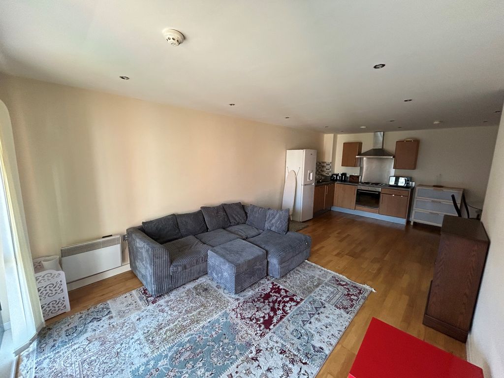 Property photo 2 of 9