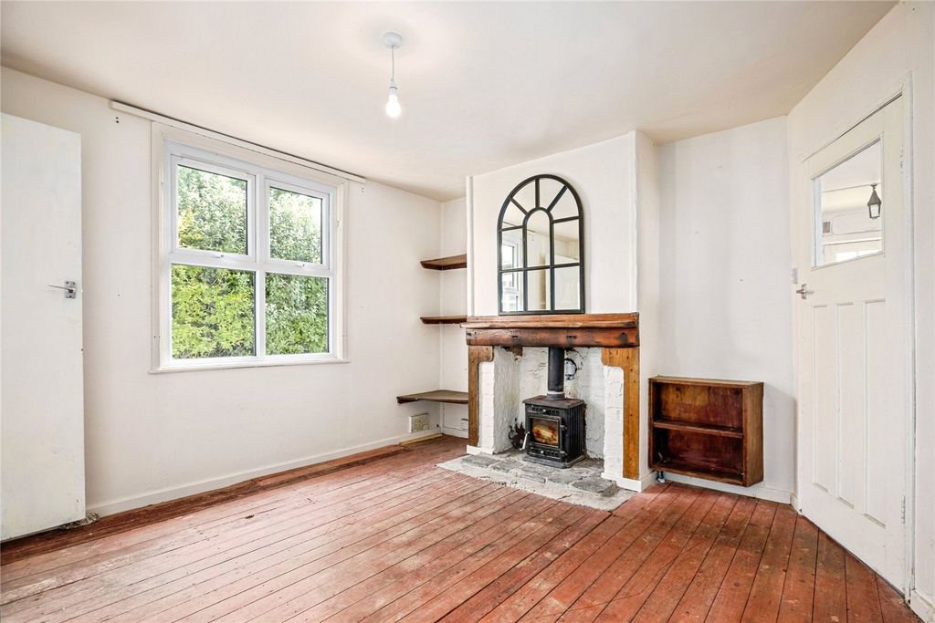 Property photo 2 of 19 Picture No. 15