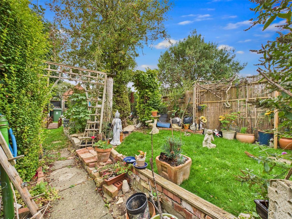 Property photo 3 of 12 Picture No. 11