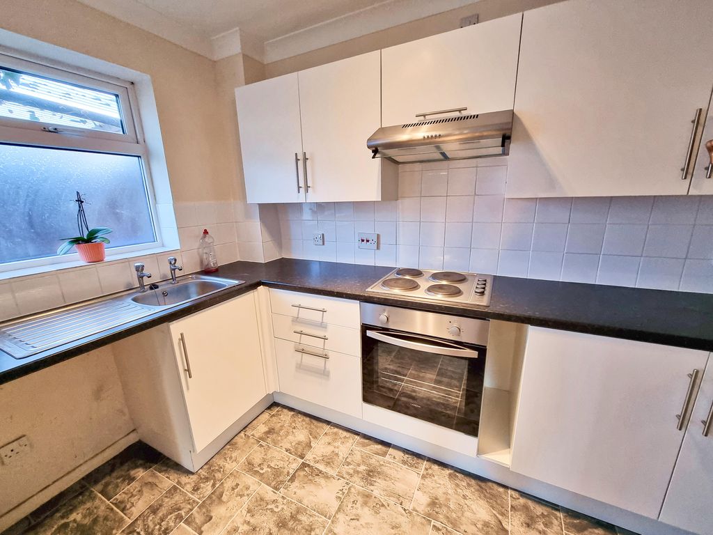 Property photo 2 of 7 Image