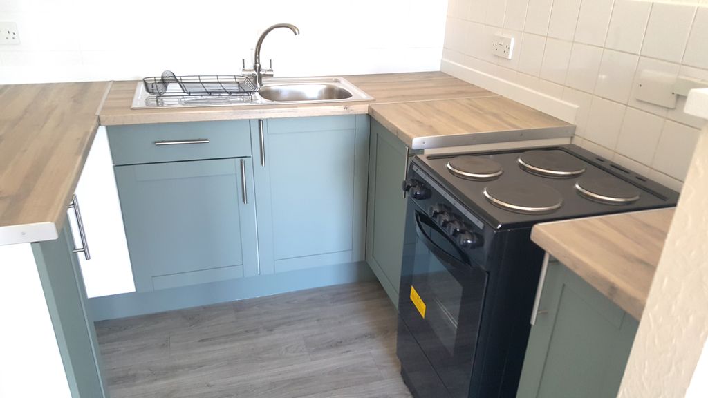 Property photo 1 of 5 Kitchen