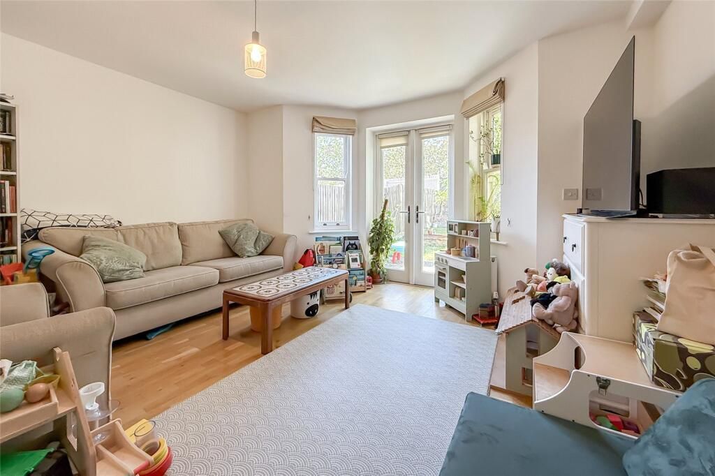 Property photo 2 of 12
