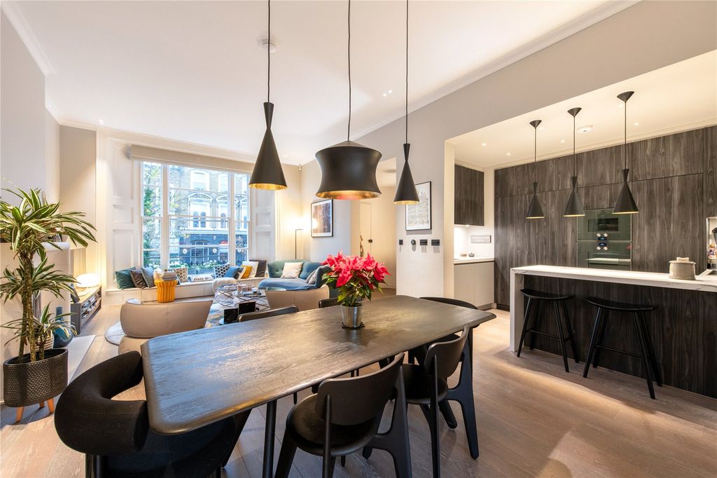 Property photo 3 of 16 Picture No. 10