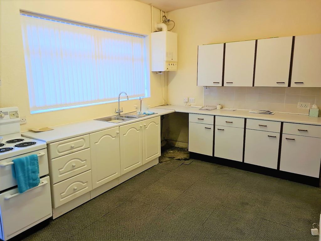 Property photo 2 of 6 Gallery