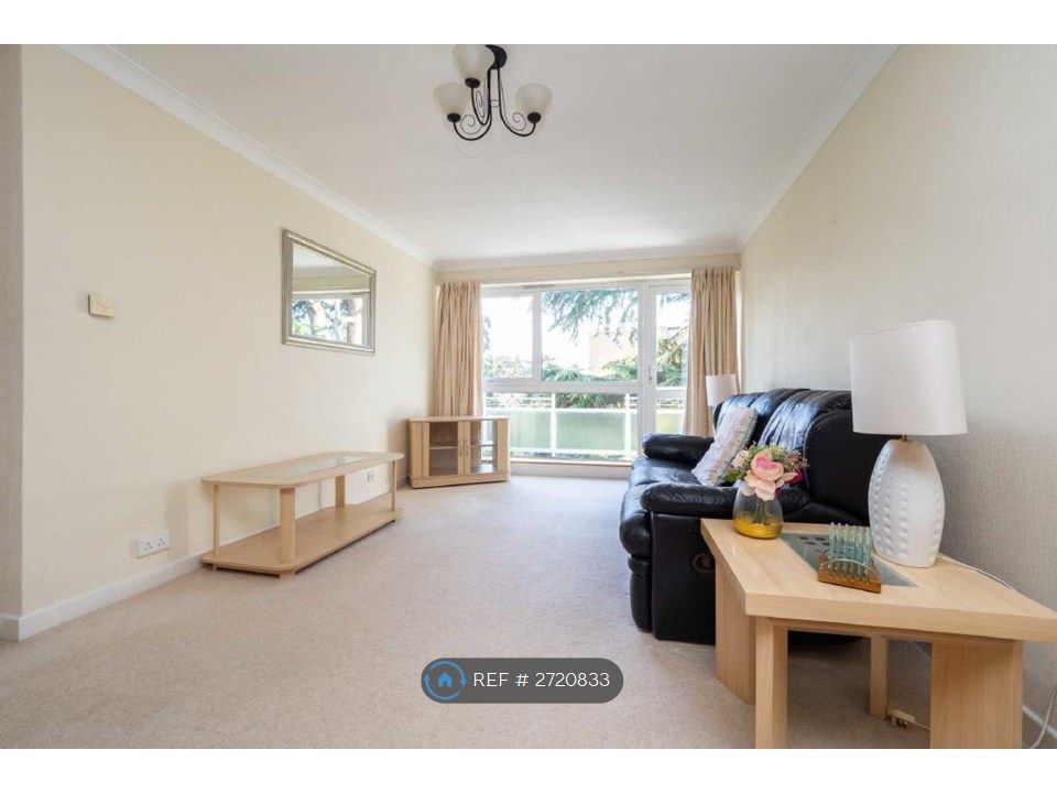 Property photo 3 of 12