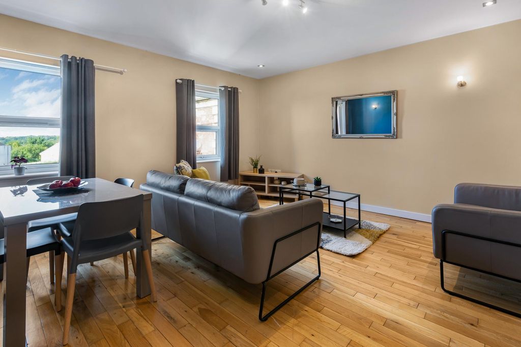 Property photo 2 of 9 Property Photo