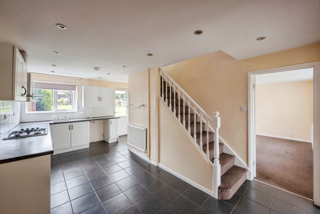 Property photo 2 of 16