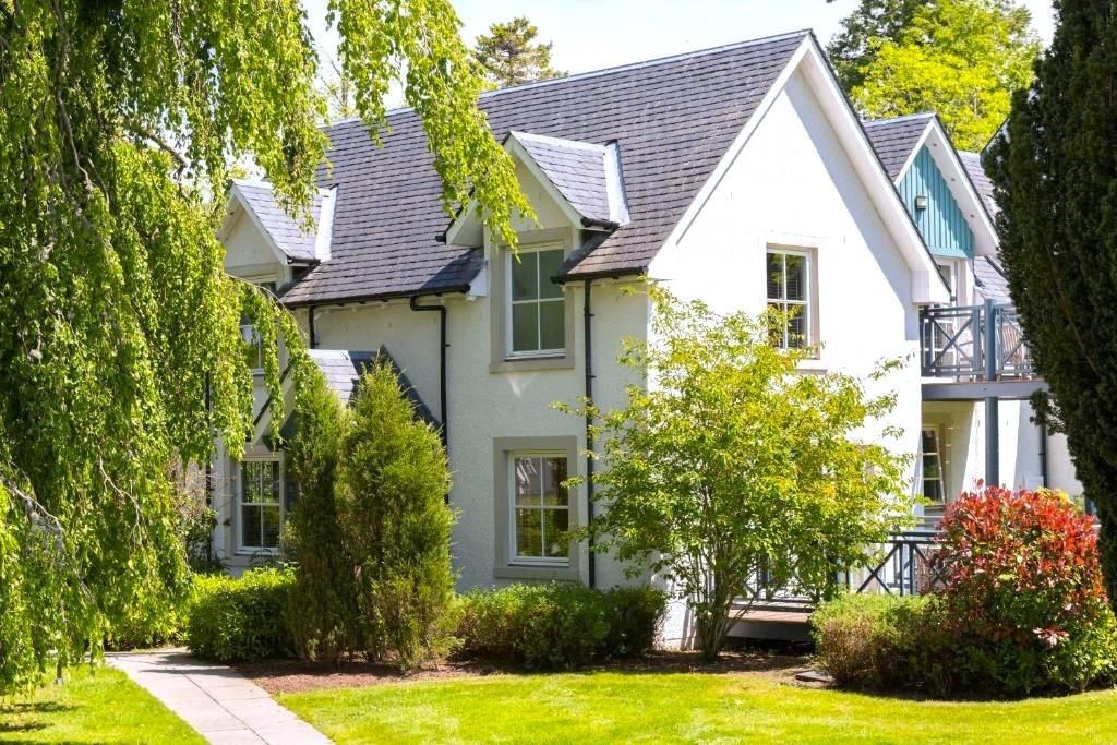 Property photo 1 of 16 Cottage Exterior