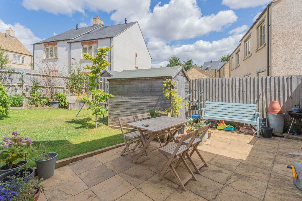 Property photo 3 of 16