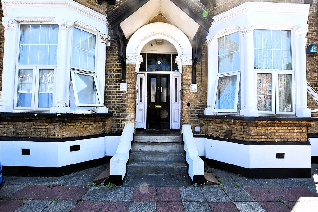 Property photo 1 of 18 Picture No. 04