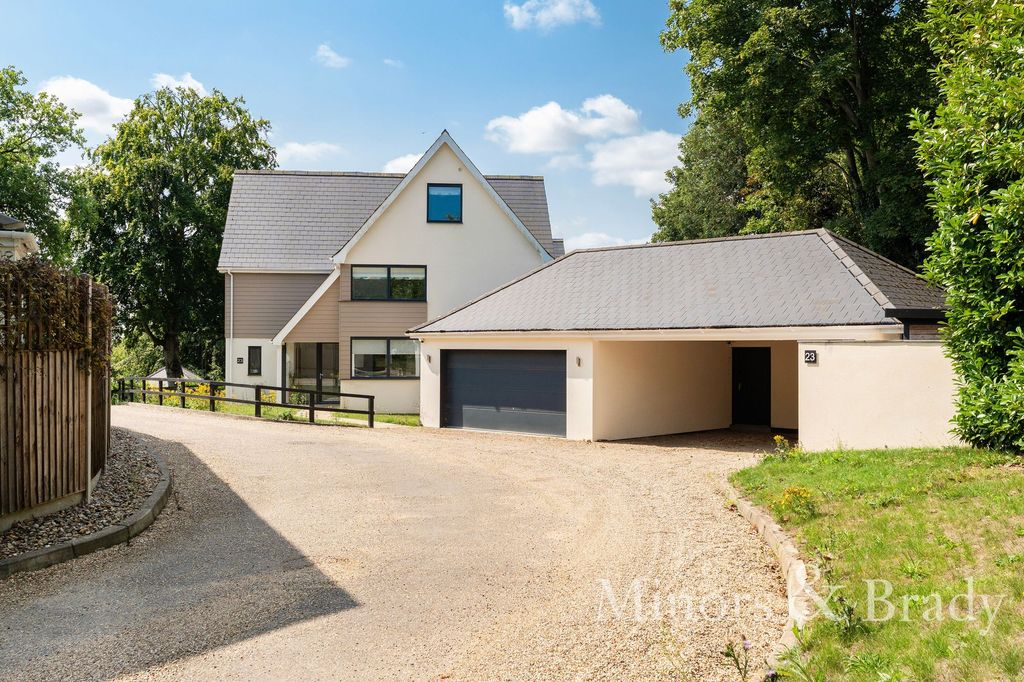 Property photo 1 of 30
