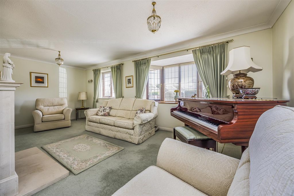Property photo 3 of 18 New Brighton Road, Emsworth-Porticomarketing-Nexa-