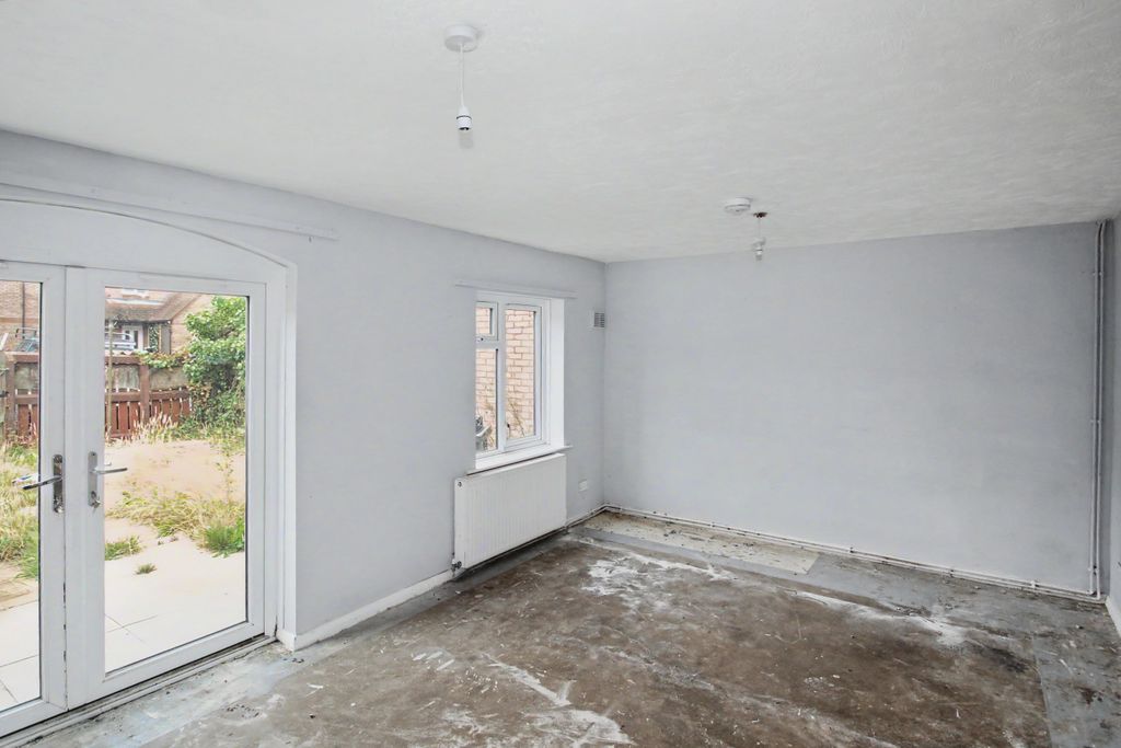 Property photo 2 of 18 33 Kent Road, Selby, North Yorkshire, Yo8 4Yf