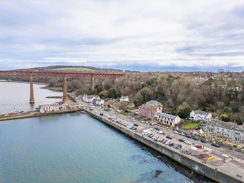 Property photo 2 of 14 Photo 2