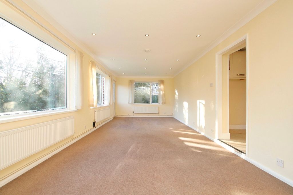 Property photo 3 of 22