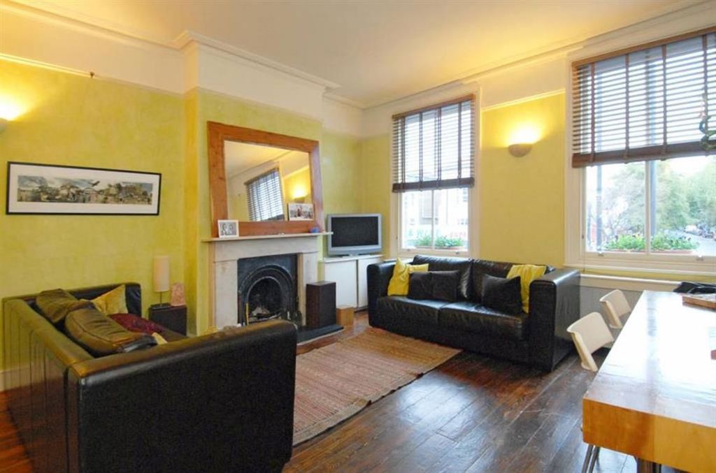 Property photo 1 of 4