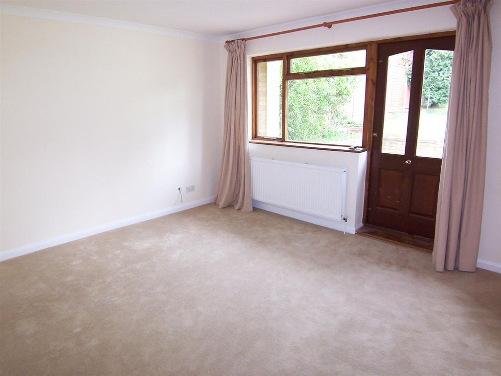 Property photo 3 of 8
