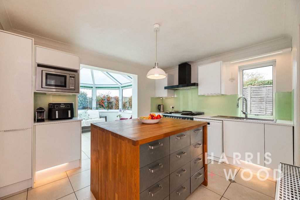 Property photo 2 of 61 4329902