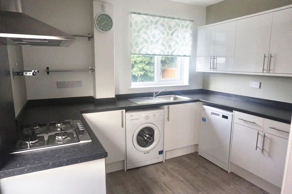 Property photo 3 of 11 5.Jpg