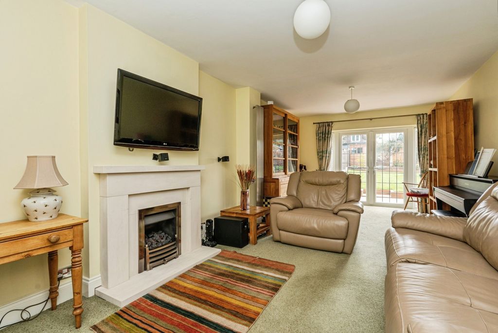 Property photo 3 of 13 Pbox-Img.Jpg