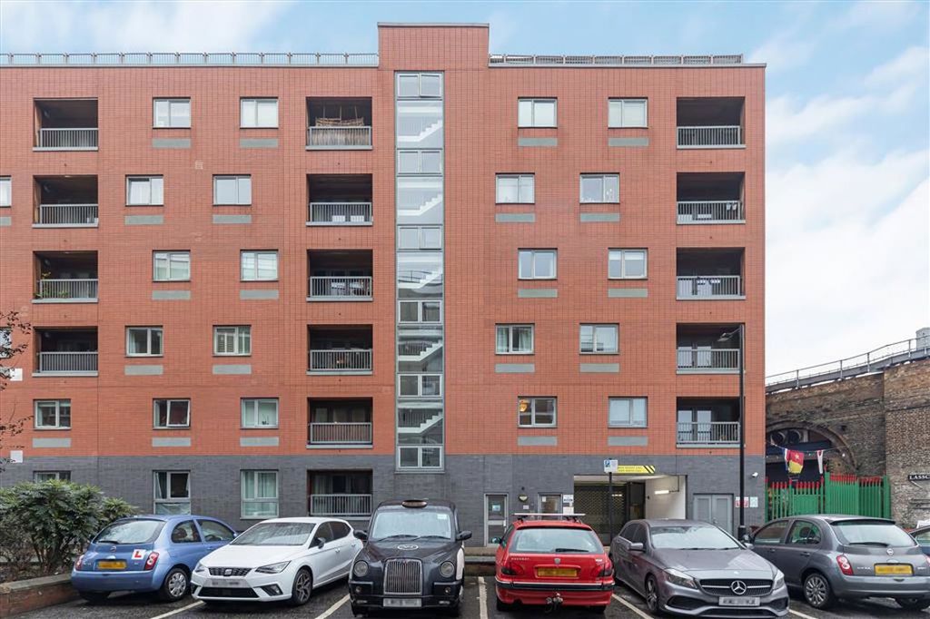 Property photo 1 of 5