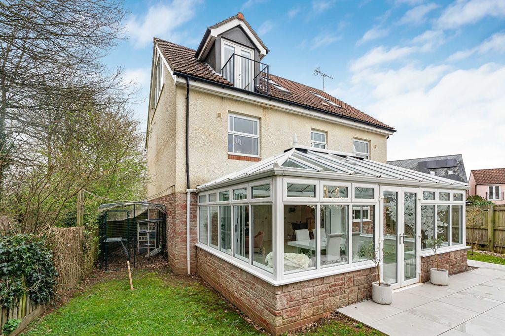 Property photo 2 of 30 21_75020