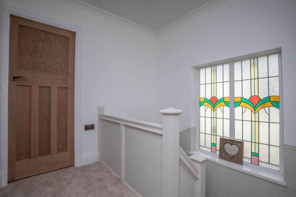 Property photo 3 of 30