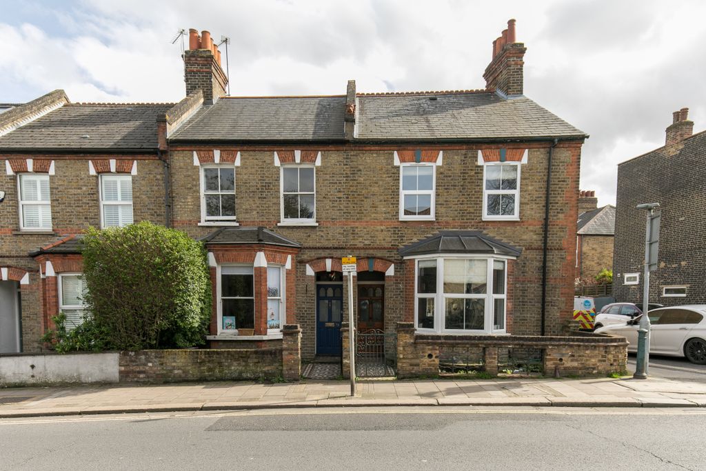 Property photo 1 of 20 Exterior (3)