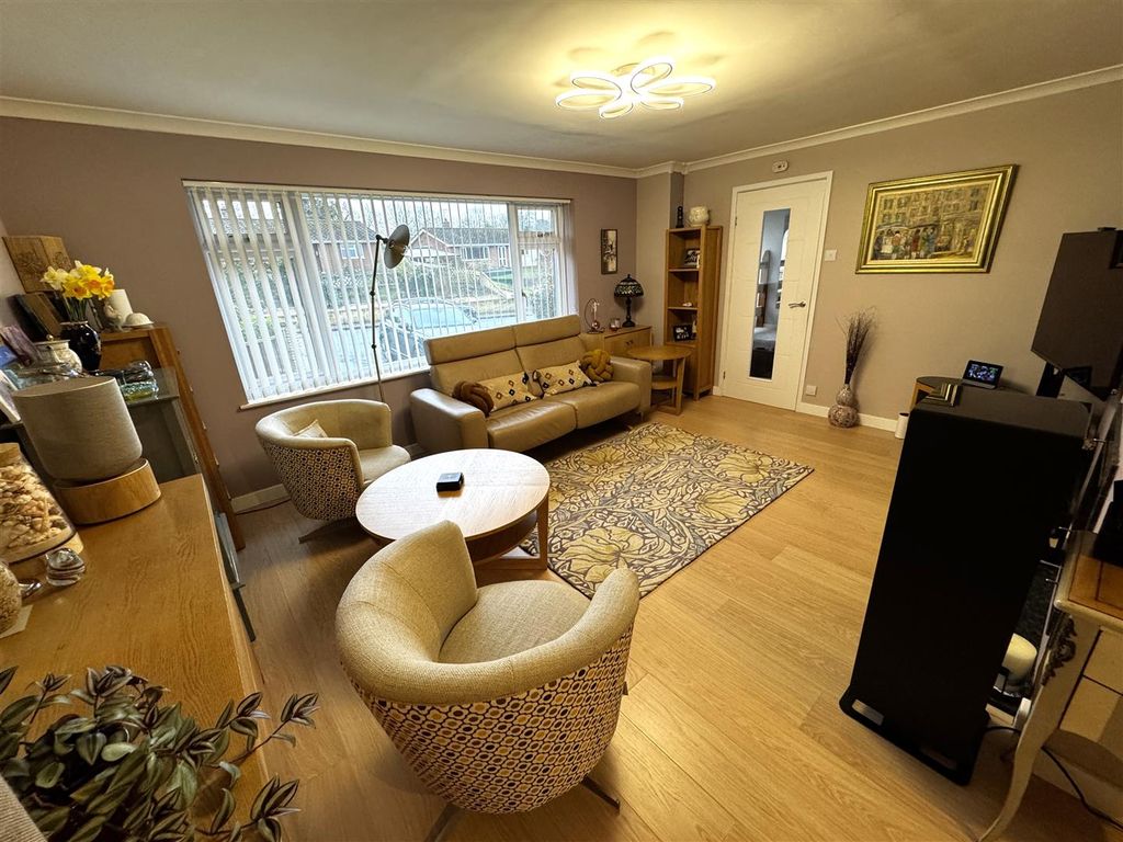 Property photo 3 of 30