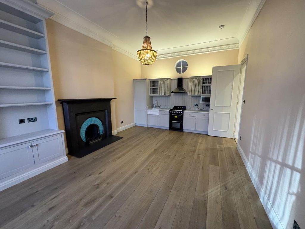 Property photo 2 of 8 2.Jpeg