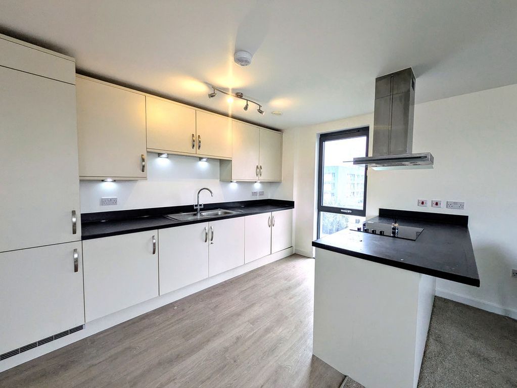 Property photo 3 of 9 Photo 2