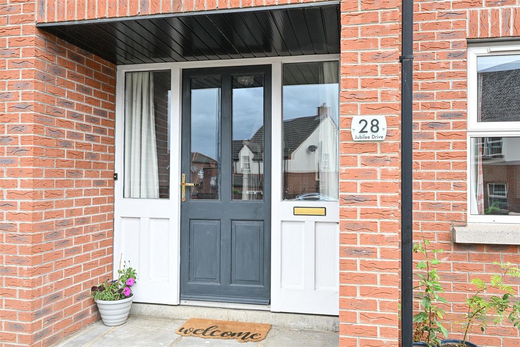 Property photo 3 of 33 Dhp-16.Jpg