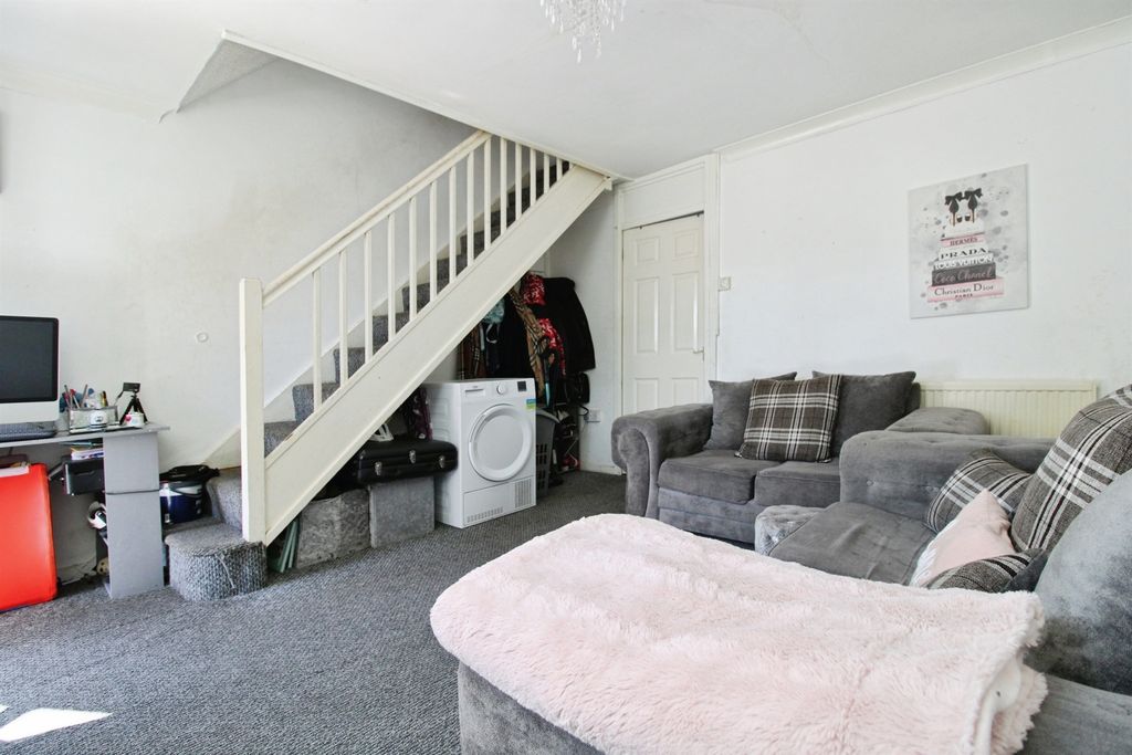 Property photo 3 of 14
