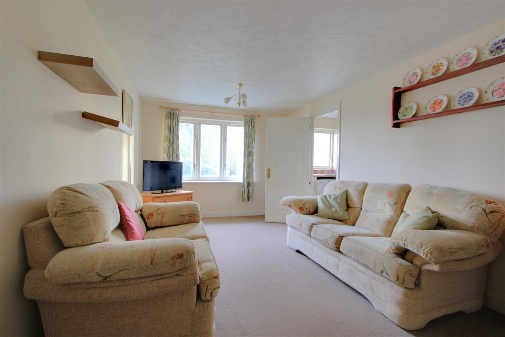 Property photo 2 of 17 Reception Room