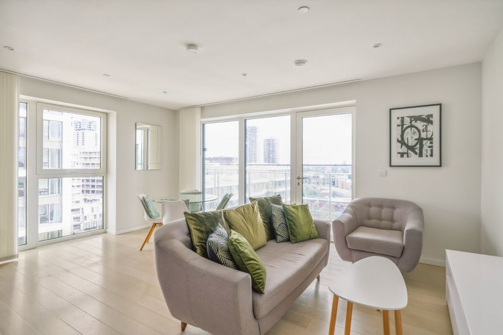 Property photo 1 of 14 4850061