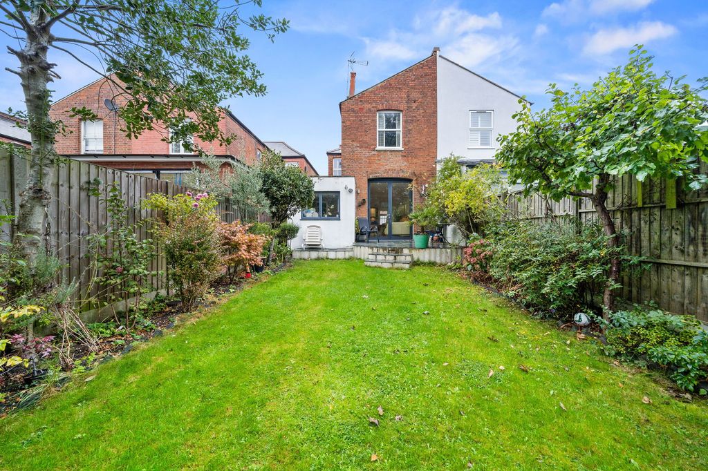 Property photo 3 of 18