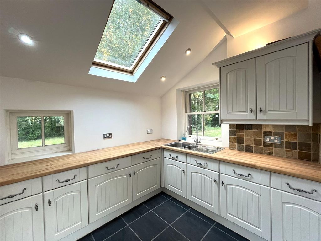 Property photo 3 of 29 3.Jpg