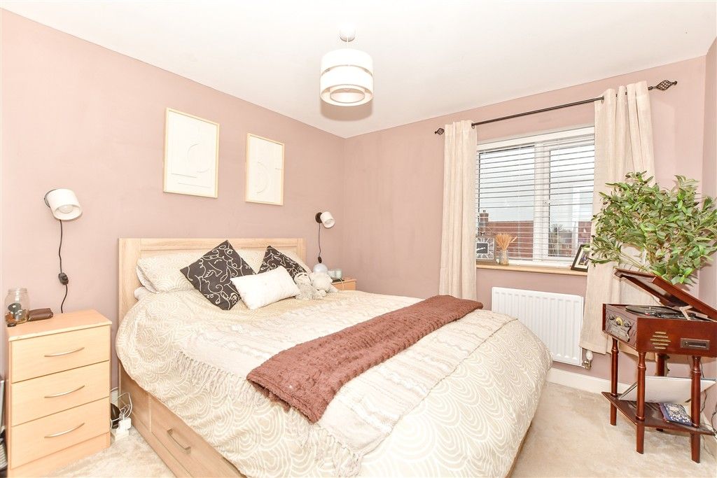 Property photo 1 of 13 Bedroom 1