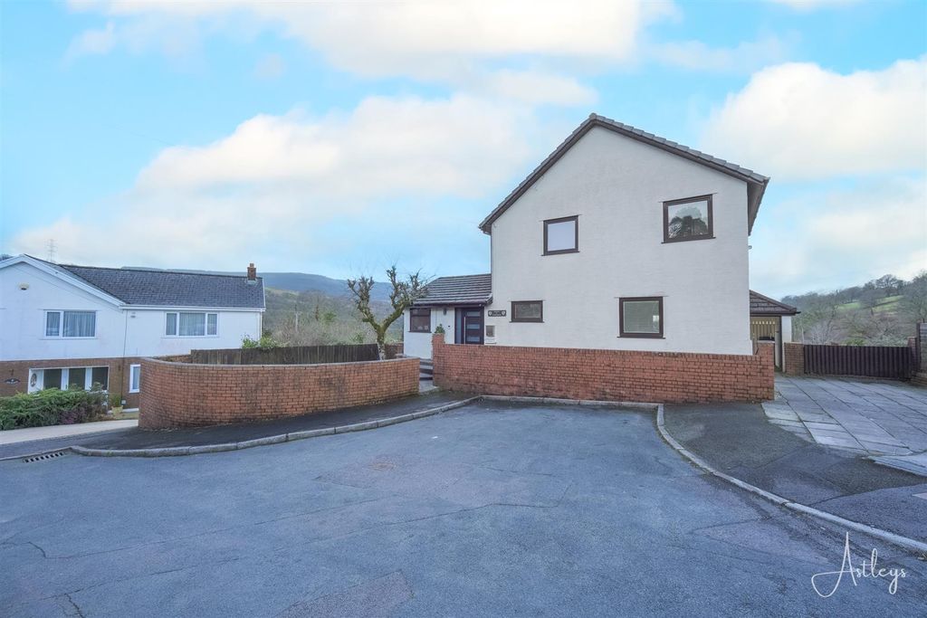 Property photo 1 of 40 Main Dwelling