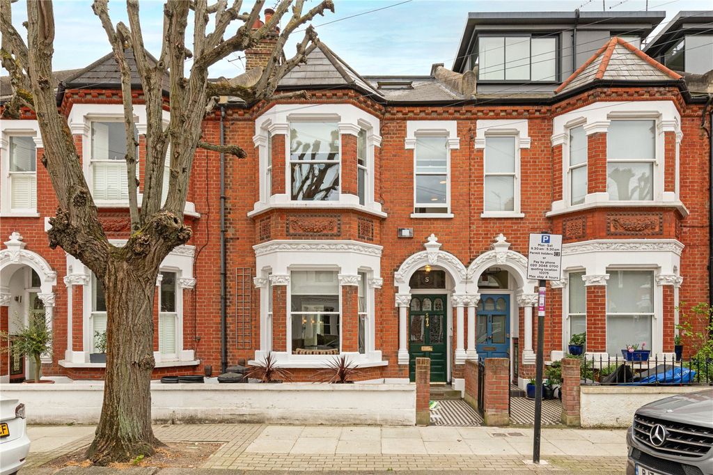 Property photo 3 of 16 Exterior