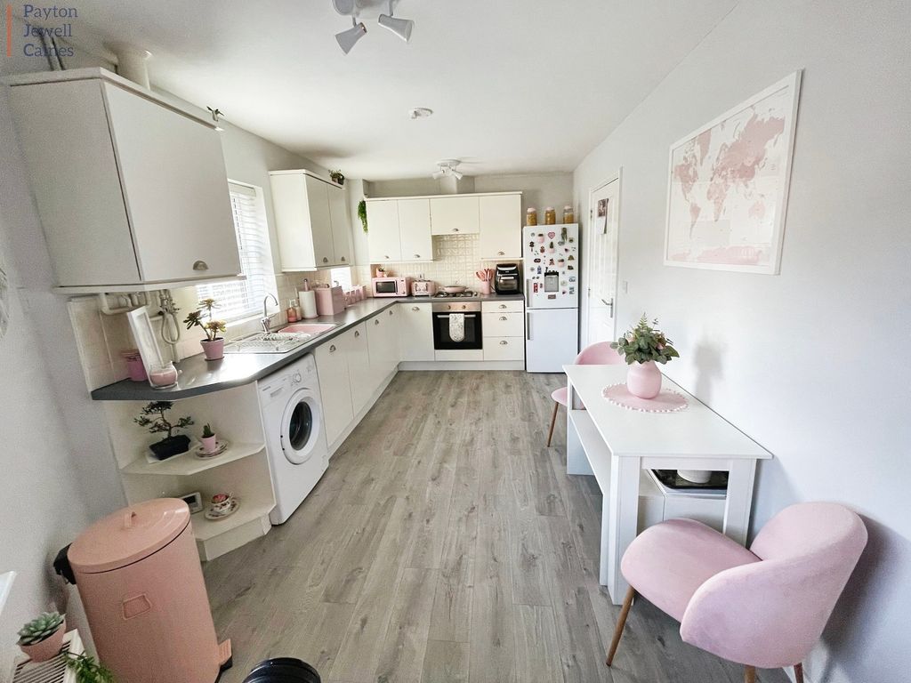 Property photo 3 of 14 Not Specified