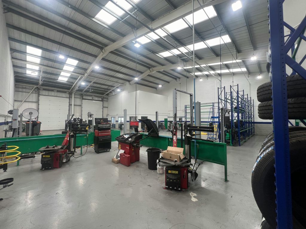 Property photo 3 of 8 20240701_145918432_Ios.Jpg