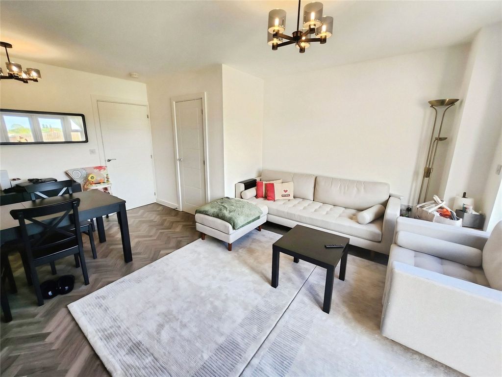 Property photo 2 of 15 Lounge/Dining Room